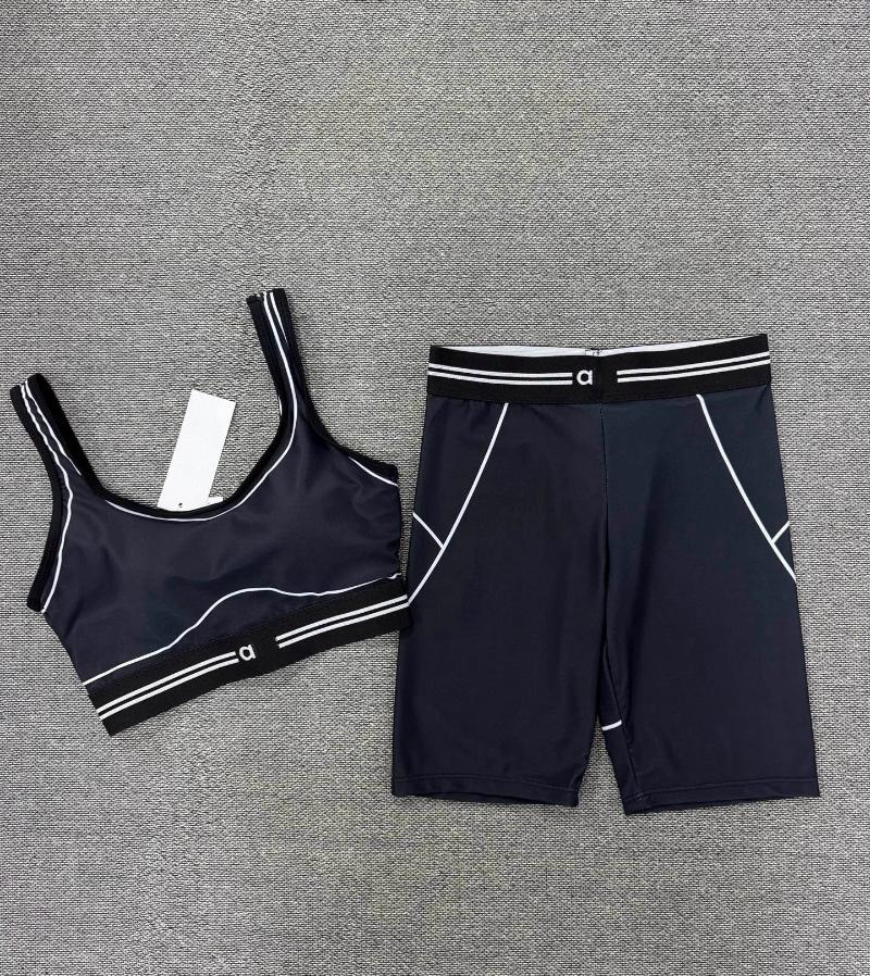 Women&#039;s Tracksuits 2025 Minimalist High Waisted Elastic Breathable Fabric Sports Shorts Set