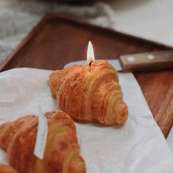 Candles Croissant Creative Candle Bread shaped Fragrant Candle Used for Home Bedroom Wedding Party Decoration Christmas Birthday Gifts CL241