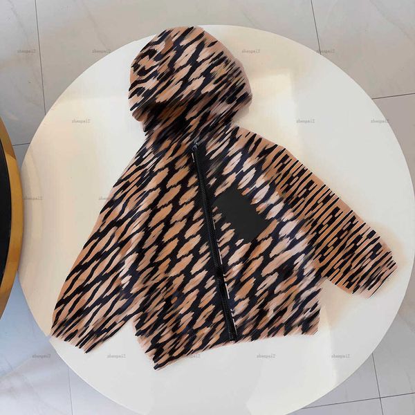 Luxury kids jackets Hooded baby Outerwear Size 100-150 boys girls coat Double letter printing child Sunscreen clothing