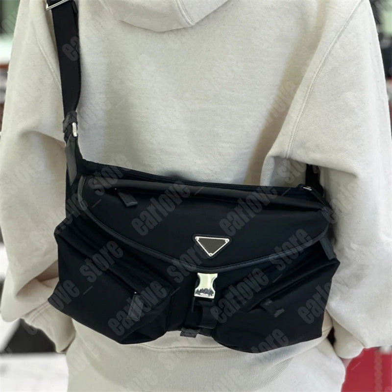 Crossbody Designer Chest Bag Man Sporty Luxury Bumbag Cross Body Belt Bags Women Nylon Chestpack Fashion Fanny Packs Bum Bag