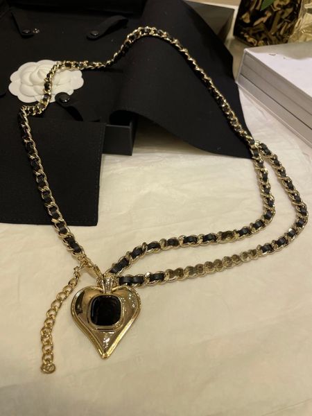 Master quality Runway Vintage Belt Necklace Sheepskin Famous Brand Ball Necklace Waistband Decorative Marked Logo Gold Link Chain Waist Chai