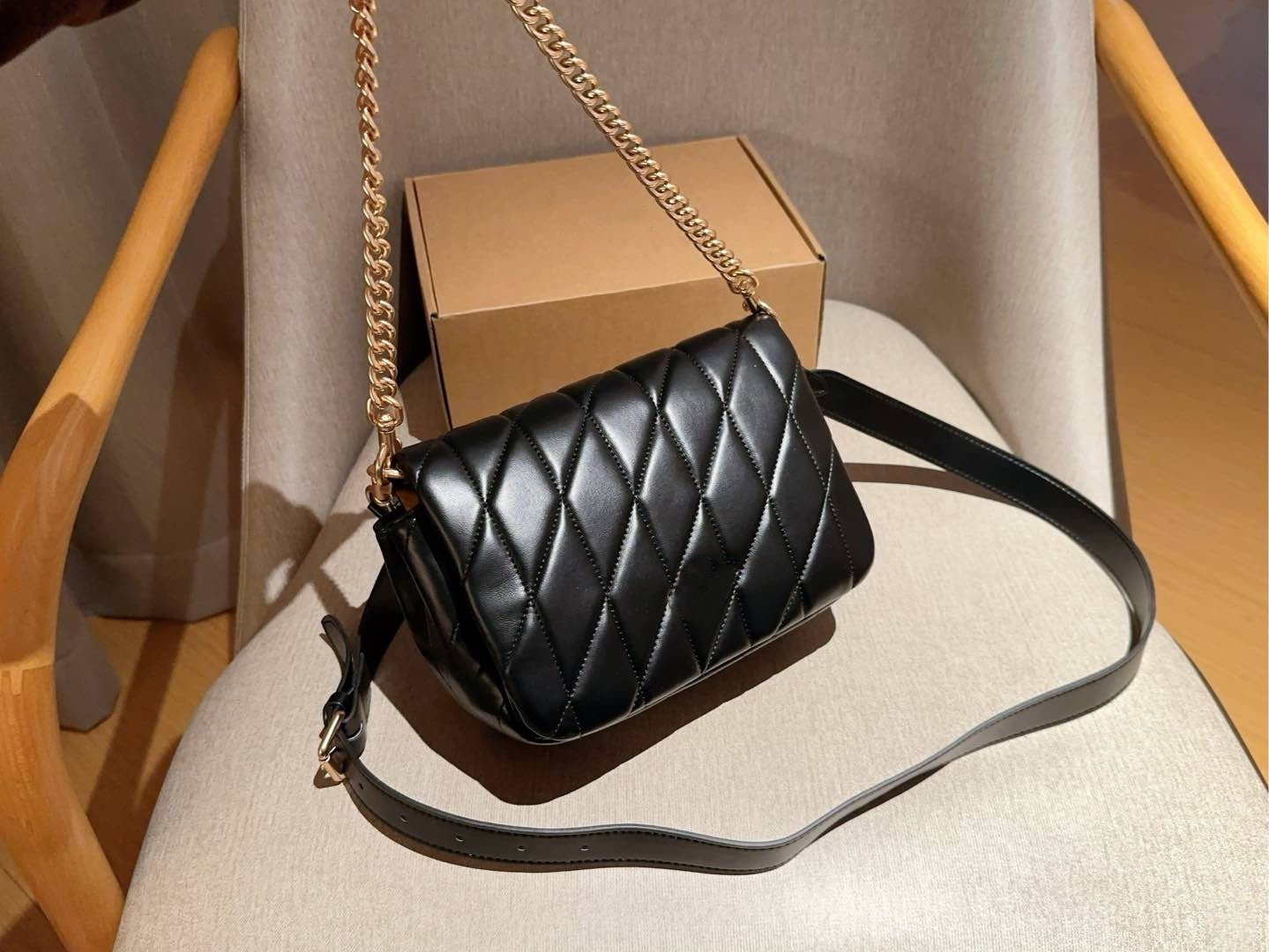 Designer Quinn bag classic quilted small fragrance chain bag women&#039;s crossbody bag fashionable shopping shoulder bag handbag sheepskin long sho