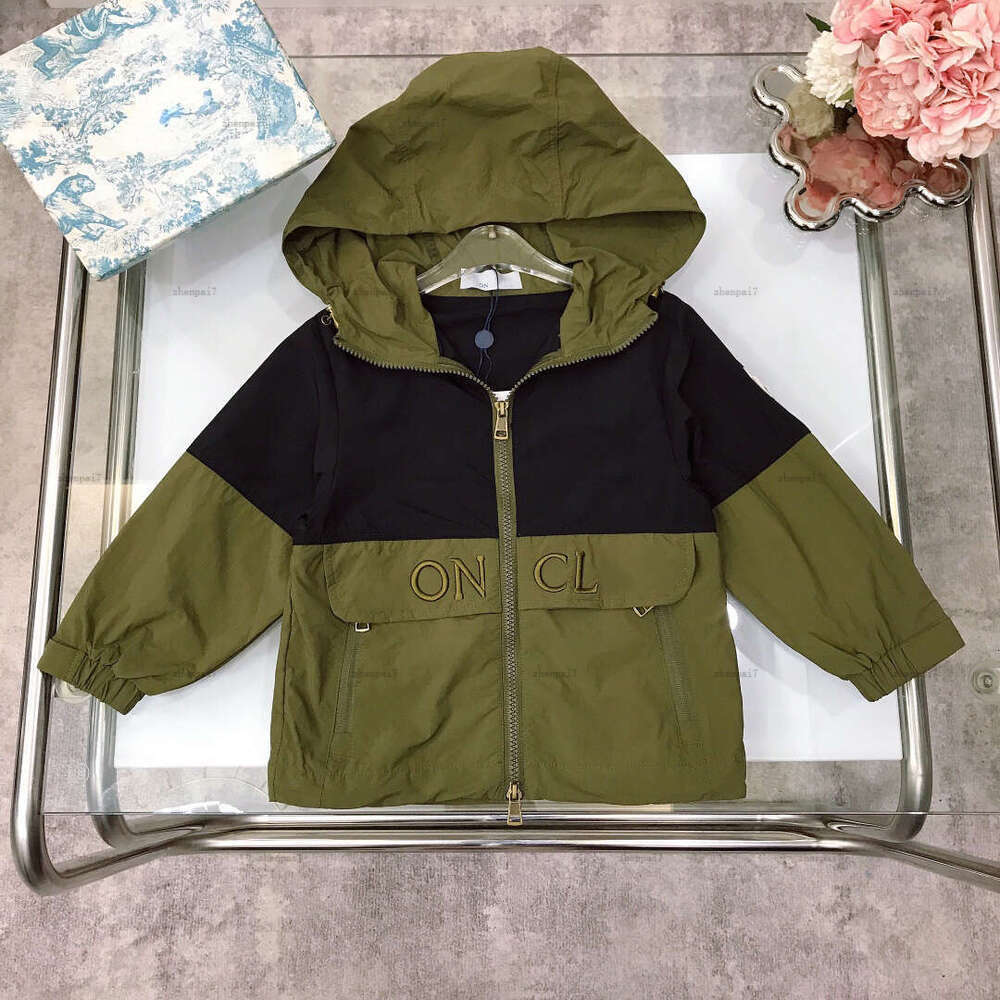Top hooded baby coat Dark green boys girls Jacket kids designer clothes autumn child Outwear A239X07N061