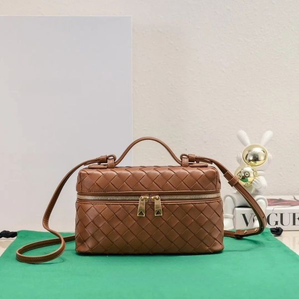 Makeup bag andiamo bag women vanity woven bag knitting box classic fashion genuine leather cowhide hot selling items designer bag luxury bag