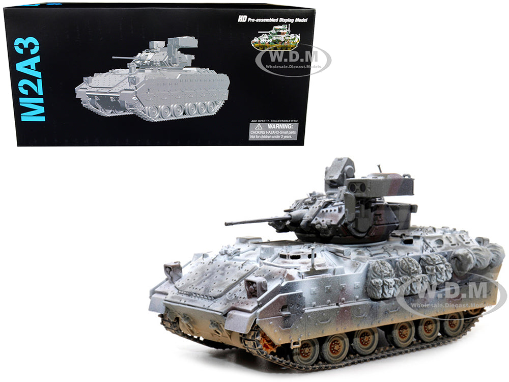 United States M2A3 Bradley IFV (Infantry Fighting Vehicle) Camouflage (Snowy Version) "NEO Dragon Armor" Series 1-72 Plastic Model by Dragon Models