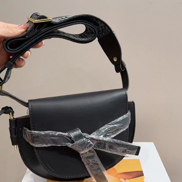 Designer Cross Body Women&#039;s Luxury Fashion Shoulder Bags Versatile Temperament High Quality Genuine Leather Women Saddle Bag