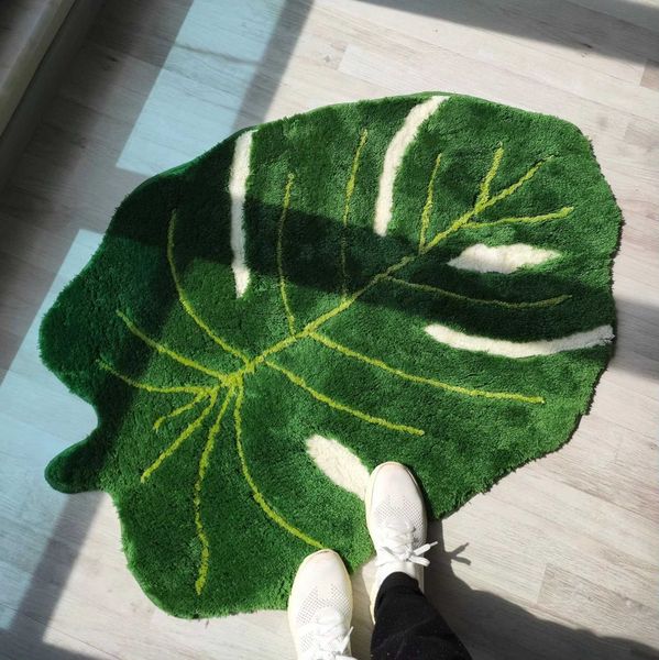 Monstera Leaf Rugs for Bedro Aesthetic Minimalist He Decor Housewarming Handmade Gift Soft Kitchen Decor Bathro Rug Z250211