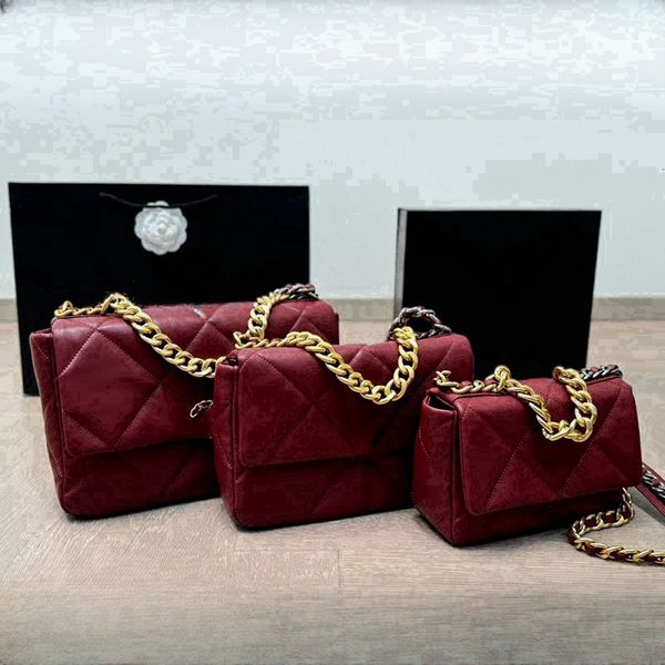 19cm - 25cm - 29cm Wine Red 19 Series Lambskin Single Cover Quilted Shoulder Bag Two-Tone Chain Hold Tote Bag Crossbody Bag Luxury Designer