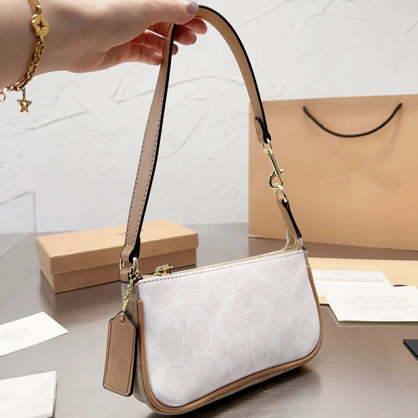 Shoulder Bags Crossbody Designer bag Nolita Bag Swinger Women Handbag Axillary Purse Genuine Leather Straps Old Flower Top Quality Flap D063