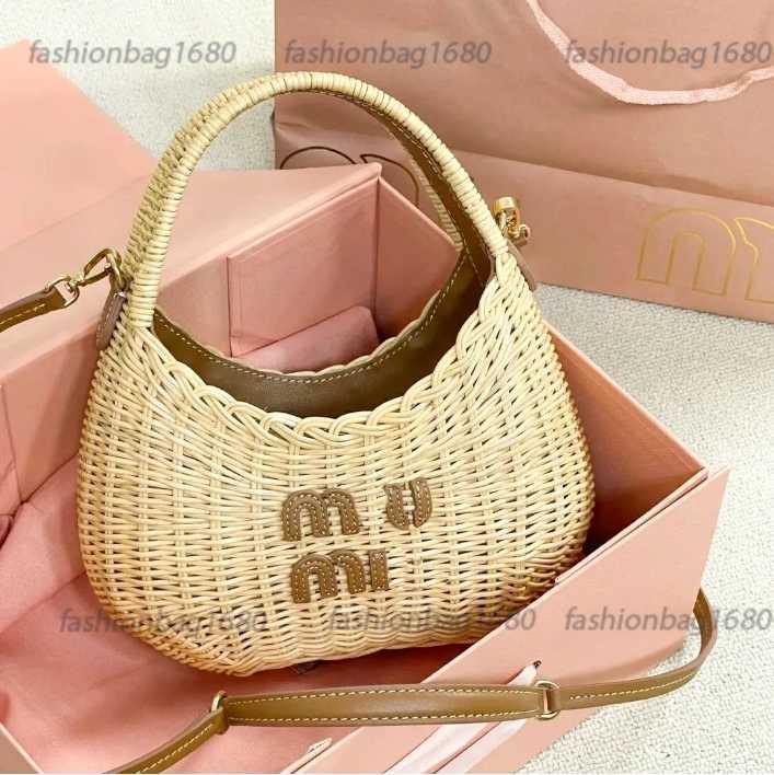 Totes Raffias Straw Bags Designer Beach handbag Women plaited Shoulders bag Lady Underarm bag High quality Crossbody woven tote bag Fashion Clutch p