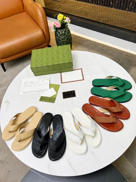 Designer -Women Slide Shoppers Shoes Sapateiros deslizantes Moda de verão Limpa escorregadia com sandálias de praia grossa chinelos de chine