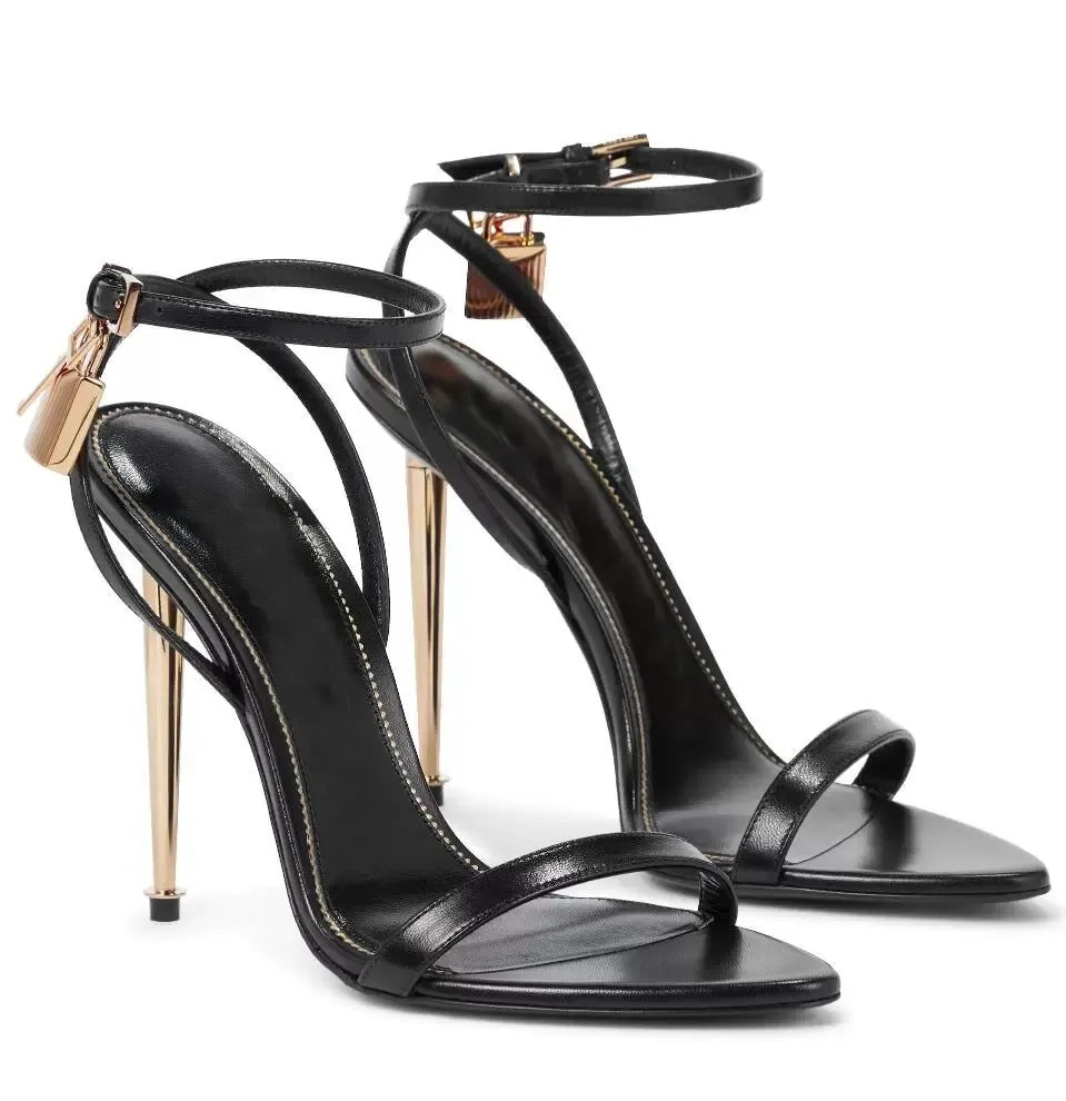 2024 With Box Dress Shoes Heels Padlock Pointy Naked Sandal Pointy Toe Shape Shoes Woman Designer Buckle Ankle Strap Heeled High Heels Sandals 34-43