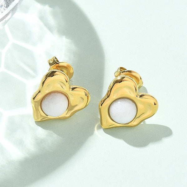 Boucles d'oreilles à tige en forme de cœur en jade blanc naturel et acier inoxydable 304 avec placage ionique (IP)