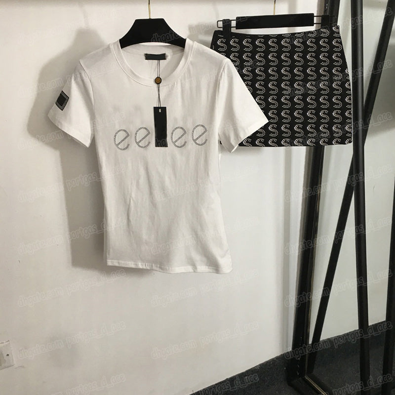 Designer Letters Women Tees Skirt Set Slimfit Short Sleeve T Shirts Luxury Rhinestones Shiny Skirts Y2k Style Travel Holidays Short Dress