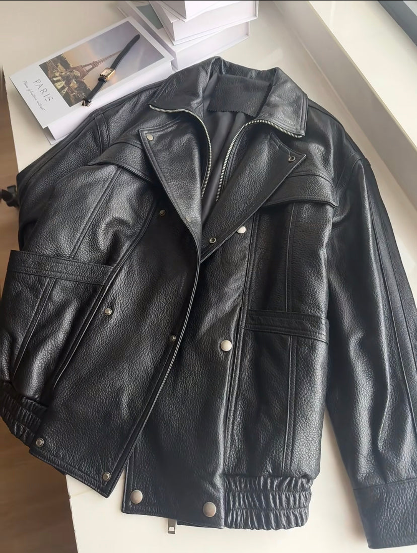 women&#039;s retro leather jackets are highly recommended for their youthful, fashionable, trendy and comfortable appearance.