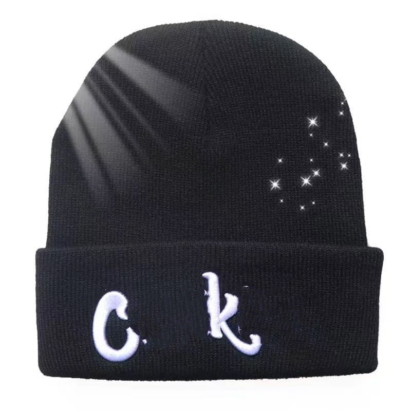 2025 New Fashion Designer Cookies Knitted Hat with Three Dimensional Embroidered Alphabet Hat, Cashmere Warm Knitted Hat, Cold Hat for Autumn and Wi