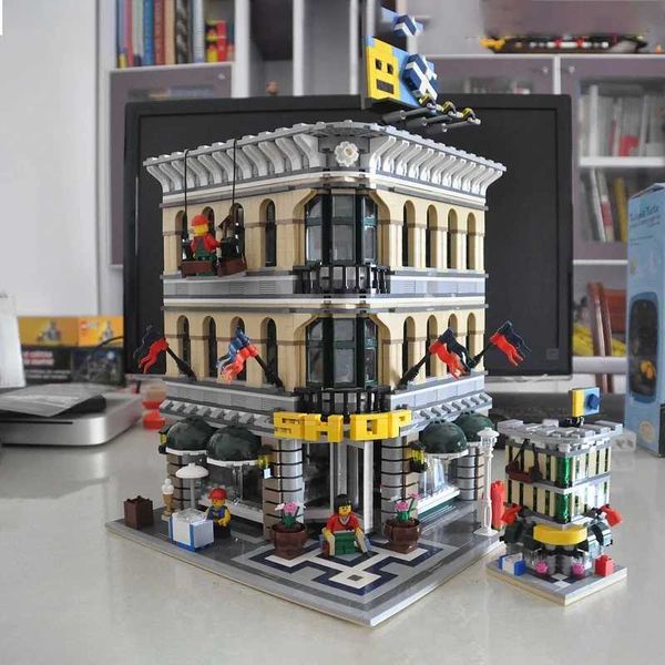 Blocks 2182 new spotted products in 2024 compatible with 10211 building blocks and gift bricks in street view shopping malls Y241011H6CB