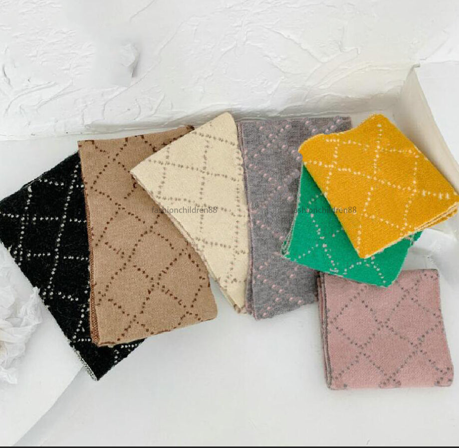 Girls Boys Designer Scarf Winter Brand Letter Print Scarves Wraps Baby Kids Accessories Fashion Casual Shawls Childrens Warm Scarves