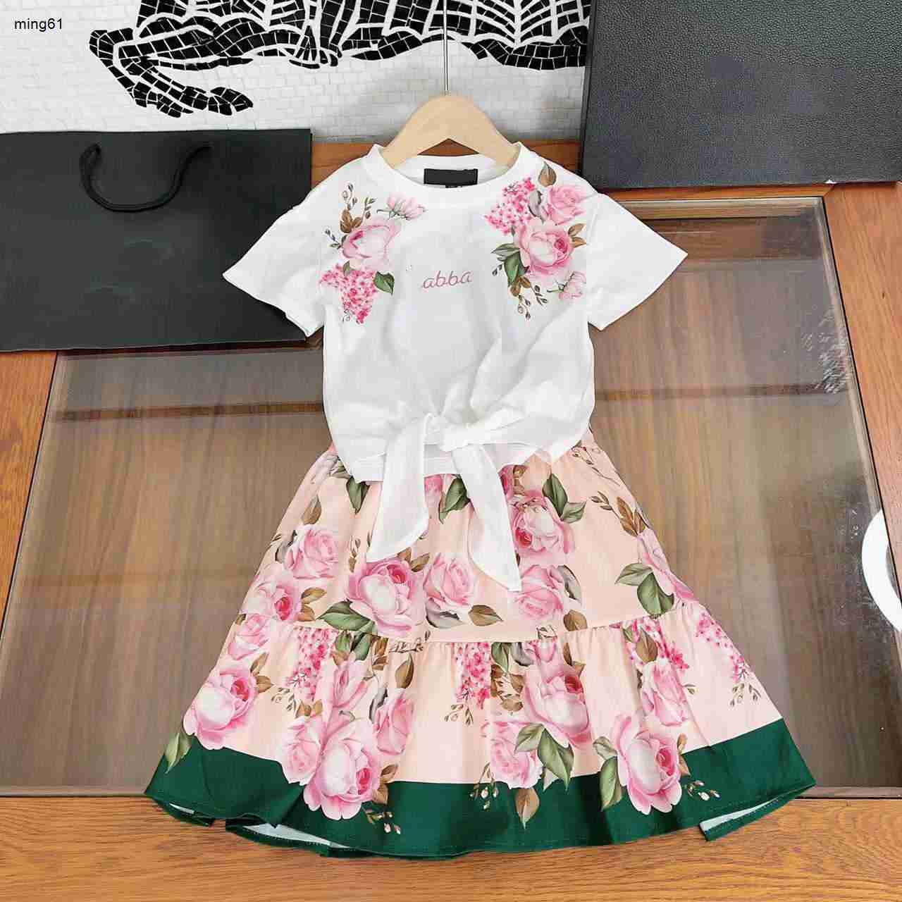 24ss Girls skirts kid sets t shirt Skirt suit designer skirt Round neck Pure cotton Flower printing t-shirts print Half skirt suits kids clothes