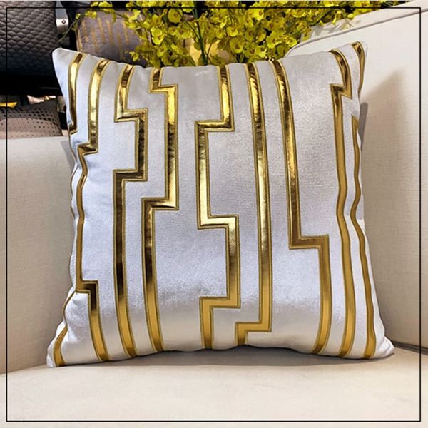 Pillow Case Modern Beige Shiny Gold Applique Velvet Geometry Home Throw Cushion Cover Decorative Square Pillow Case 45 x 45 cm 1 Piece Pack
