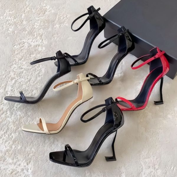 Luxury Women Sandals High Heels Designer Shoes 7cm 8.5cm 10cm Letter Heels Black Patent Leather Peep Toes Pointed Toes Woman Pumps Size 35-4