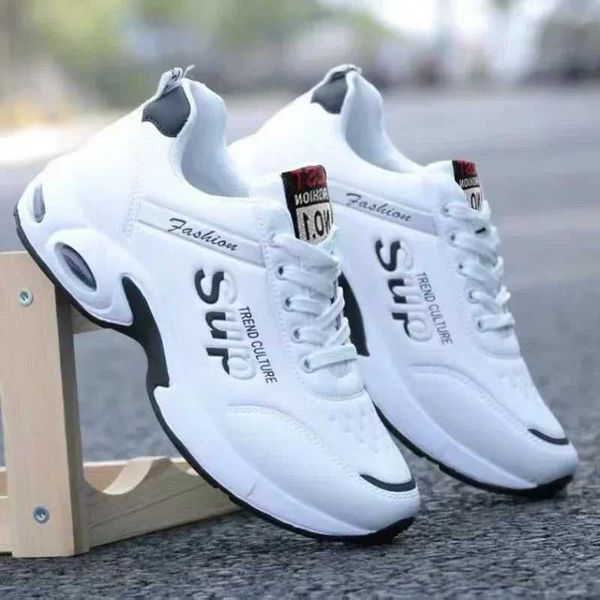 Men Sports Sapatos Autumn Winter Korean Edition Trend Trend impermeável Running Tenis Basketball Shock Durável absorvendo sapatos casuais Z2