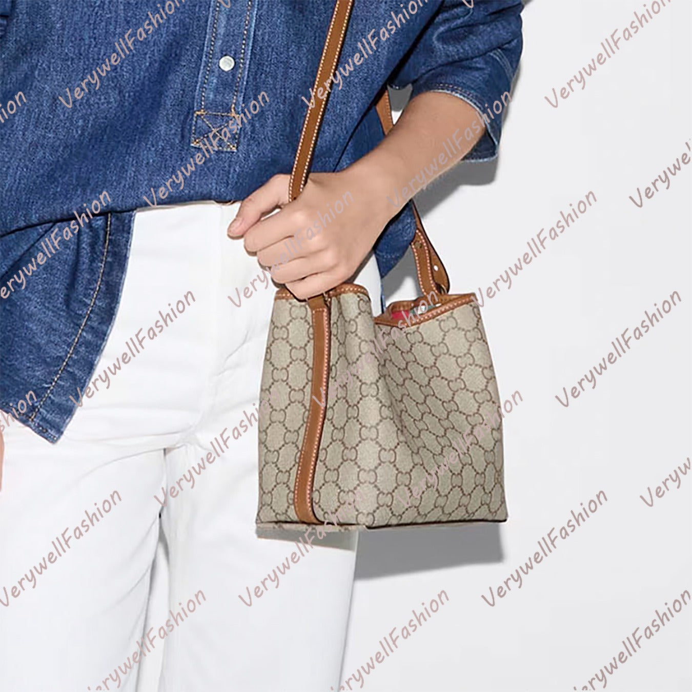 815118 Emblem mini bucket bag luxury purses crossbody designer bag woman handbag purse shoulder womens bags designer women bag saddle bag fashion sa