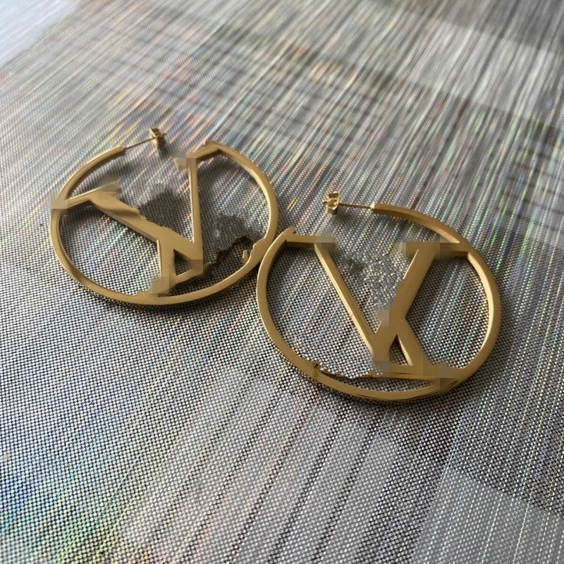 Designer Extravagant large 52mm letter V hoop stud fashion 18K gold rose silver circle Earrings Hip Hop summer jewelry Women Party Wedding Hoops Who