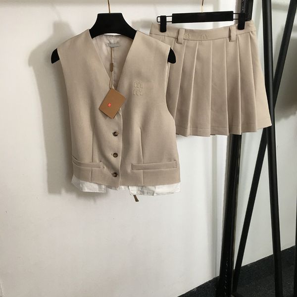 Elegant Jacket Dress Ladies Designer Tracksuit Trendy Pleated Skirts Luxury Personality Charm Coat Dress Suit Set