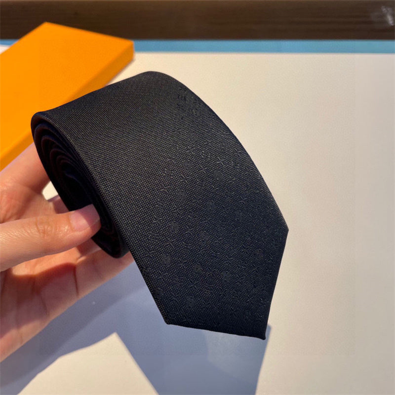 Men Designer Neck Tie Suit NeckTies Luxury Business Brand Mens Silk Ties Party Wedding Neckwear Cravate Cravattino Krawatte Choker