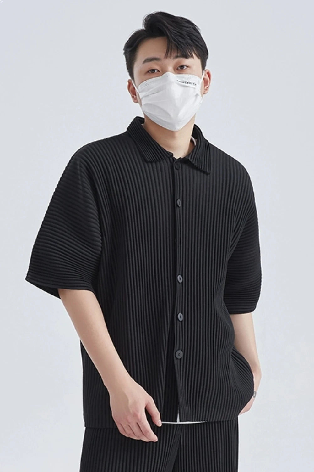 Miyake collar shirt pleated short sleeved mens plain shirt button up mens summer clothing black casual top 240919