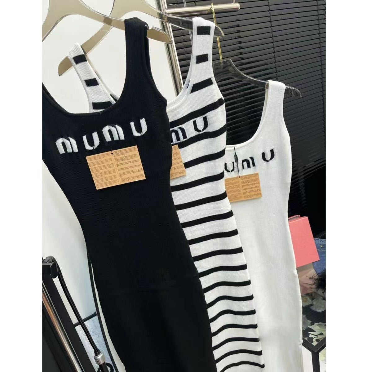 Woman Dresses High Waist Sleeveless Dress Summer Girl Camisole Skirts Knee-Length Womens Designer Skirt Dress Slit Skirt Party Slim Bottoms Dress As