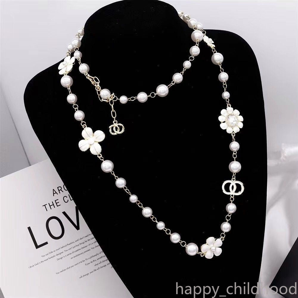 Brand Flower Pearl Necklace For Women Designer Necklaces Gold Color Choker Clavicle Chain Jewelry Accessories