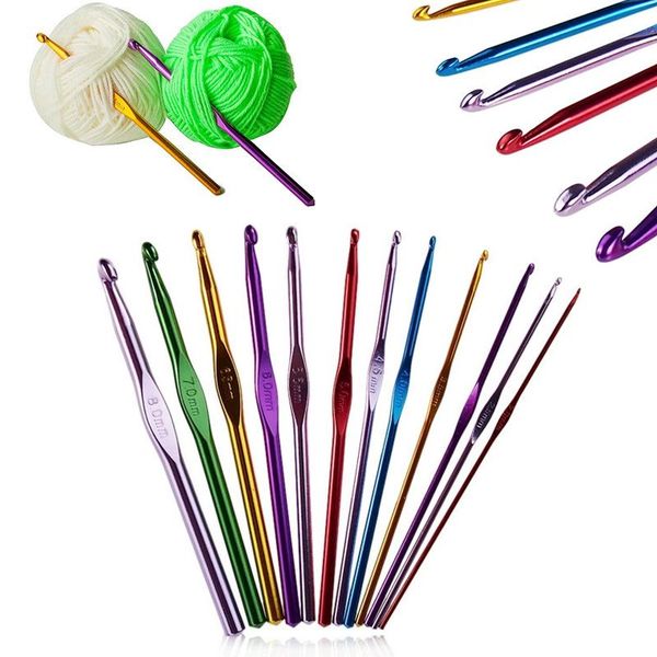 12Pcs-Lot Crochet Hook Set 2-8 mm Coloured Metal Needle Ergonomic Handle Sewing Knitting Hook Needles Yarn Weave Sweater DIY Hand Craft Tool