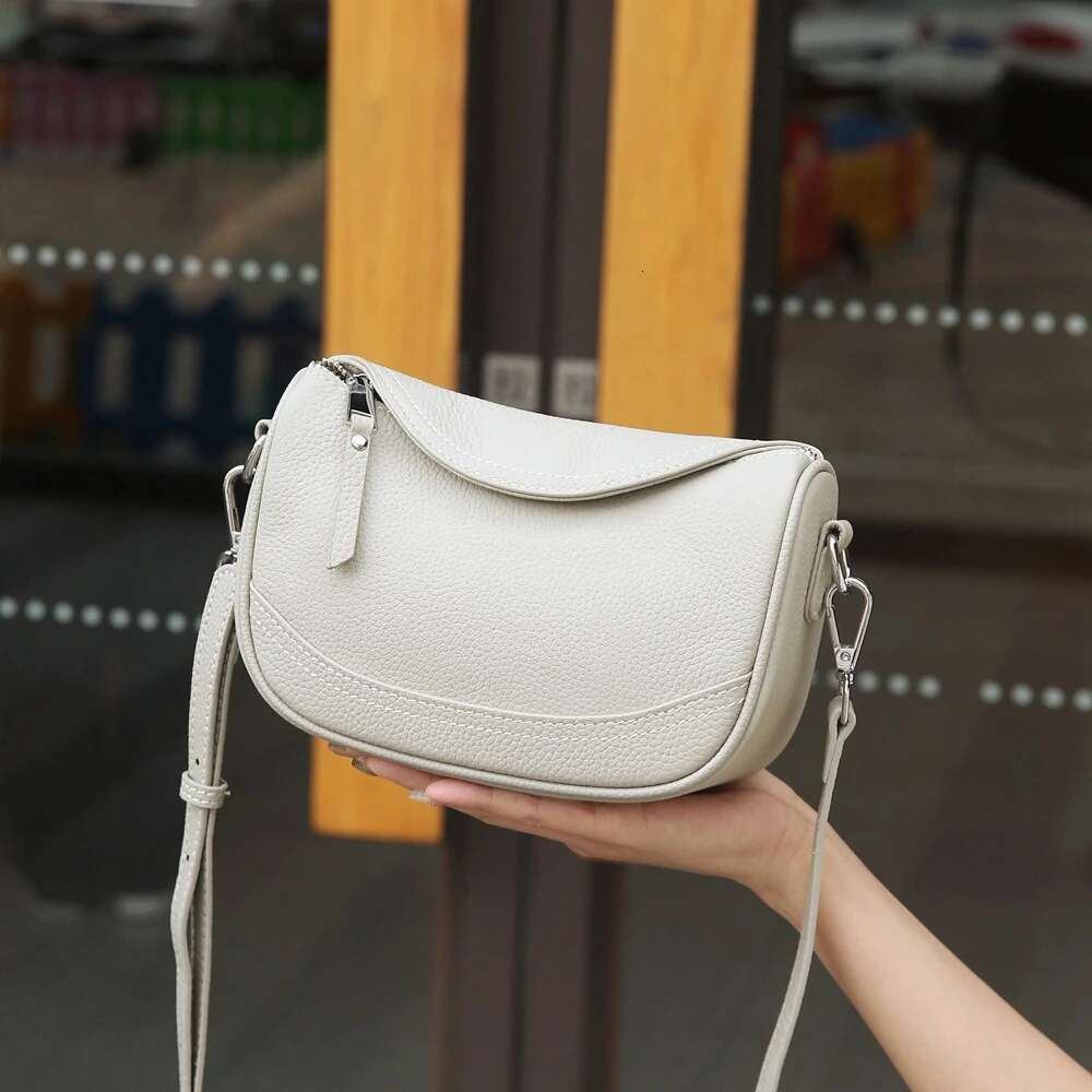 Designer bag ladies&#039; small Saddle Bag Youthful and Fashionable Temperament Women&#039;s Handbag Genuine Leather Shoulder Crossbody phone Bag to