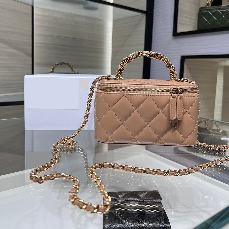 Designer Cosmetic Bag Mirror Quality Clutch With Chain Bag Lambskin Leather Crossbody Bags Designer Handbag With Box 24C20N