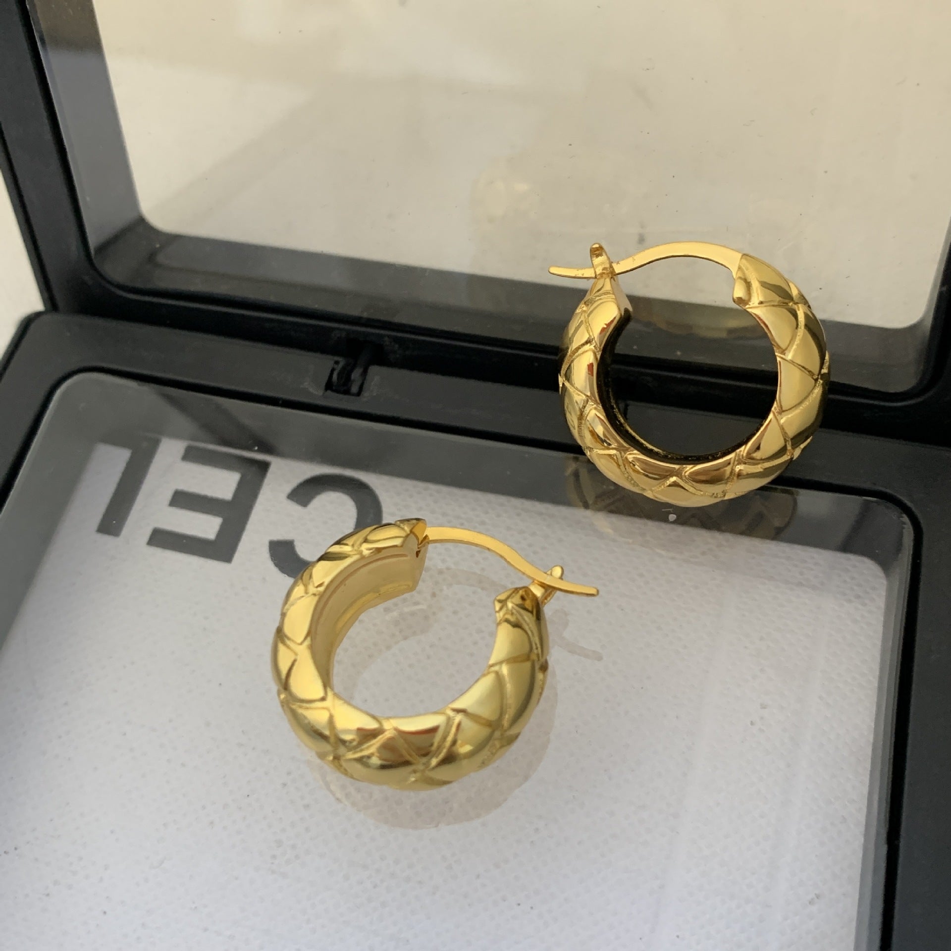 Designer Earrings For Women Plaid Earrings Retro Circle Hoop Jewellery Luxury Stud For Girls With Original Box