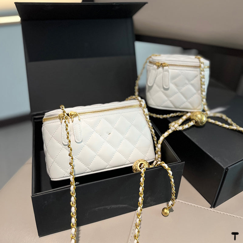 Womens Vanity Box Designer Bags Top Handle Totes Quilted Matelasse Chain Shoulder Handbag Cosmetic Caid Lipstick Holder Mini Crossbody Bag
