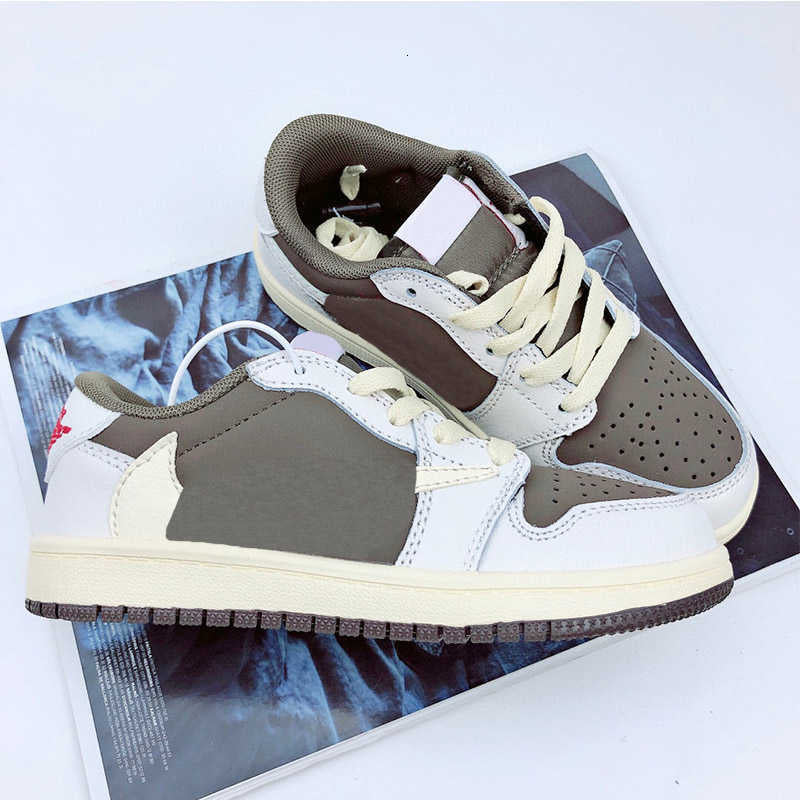 Kids 1S Skateboard Shoes Candy Low Mid Dark Mocha Baby Shoes Pine Green Game Royal Scotts Obsidian Chicago Bred Sneakers EUR 22-37