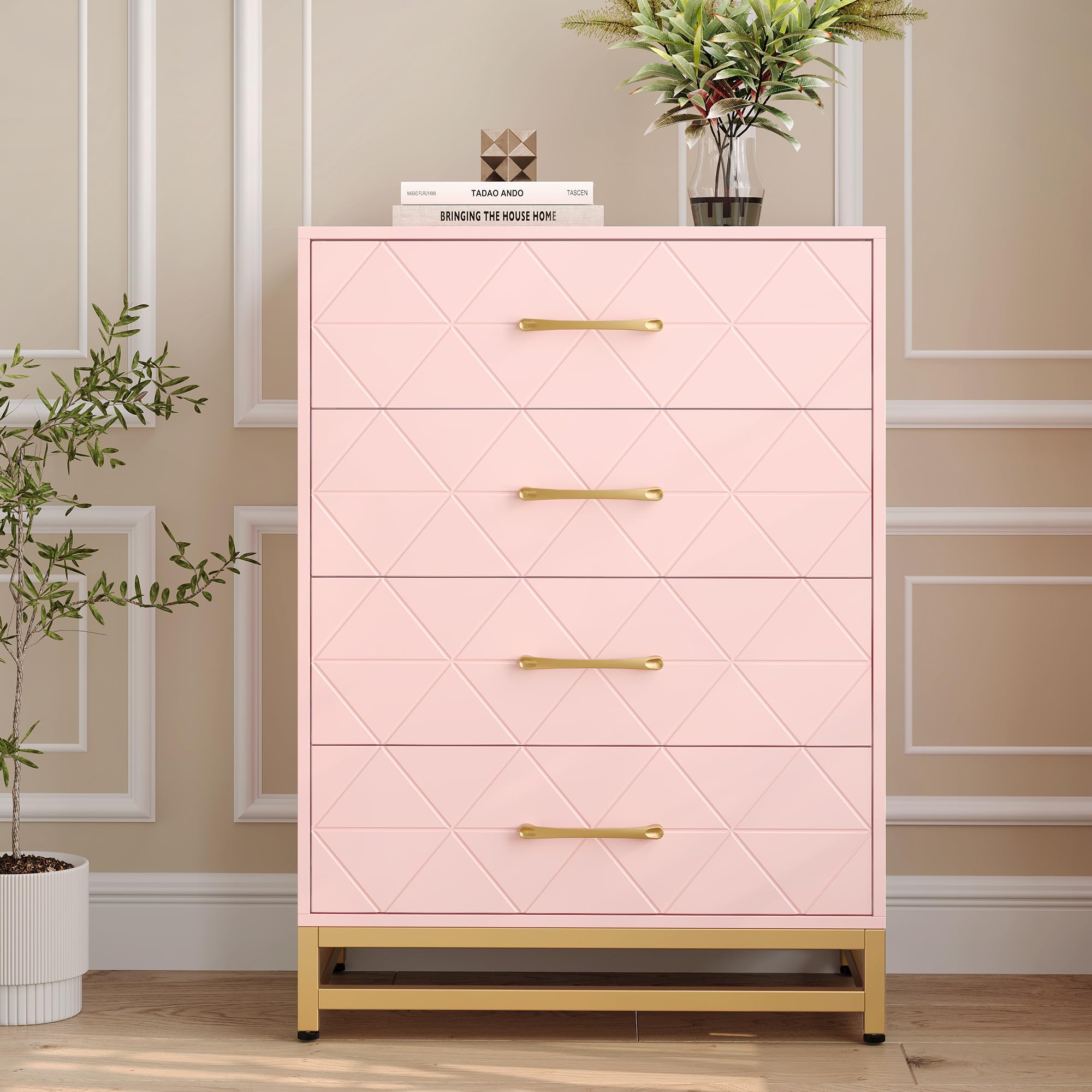 Garvee Dresser for Bedroom with 4 Drawer, Wood Modern Dressers Chest of Drawers with Wide Drawers and Metal Handles, Pink