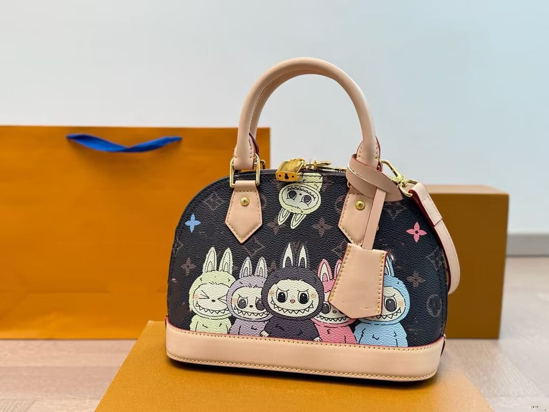 Top Quality Fashion Women Shoulder Bags Luxury Pochette Chain Bubble Mart Cartoon Messenger Bag Leather Handbags Designers Shell Wallet Purse Ladies