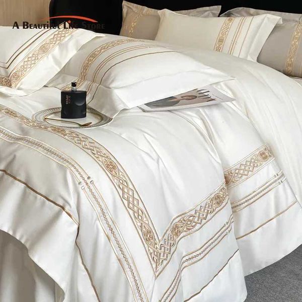 100% Egyptian Cotton Luxury Gold Embroidery Hotel Style Bedding White Grey Duvet Cover Set Fitted Sheet Bed Sheet PillowcasesM240816