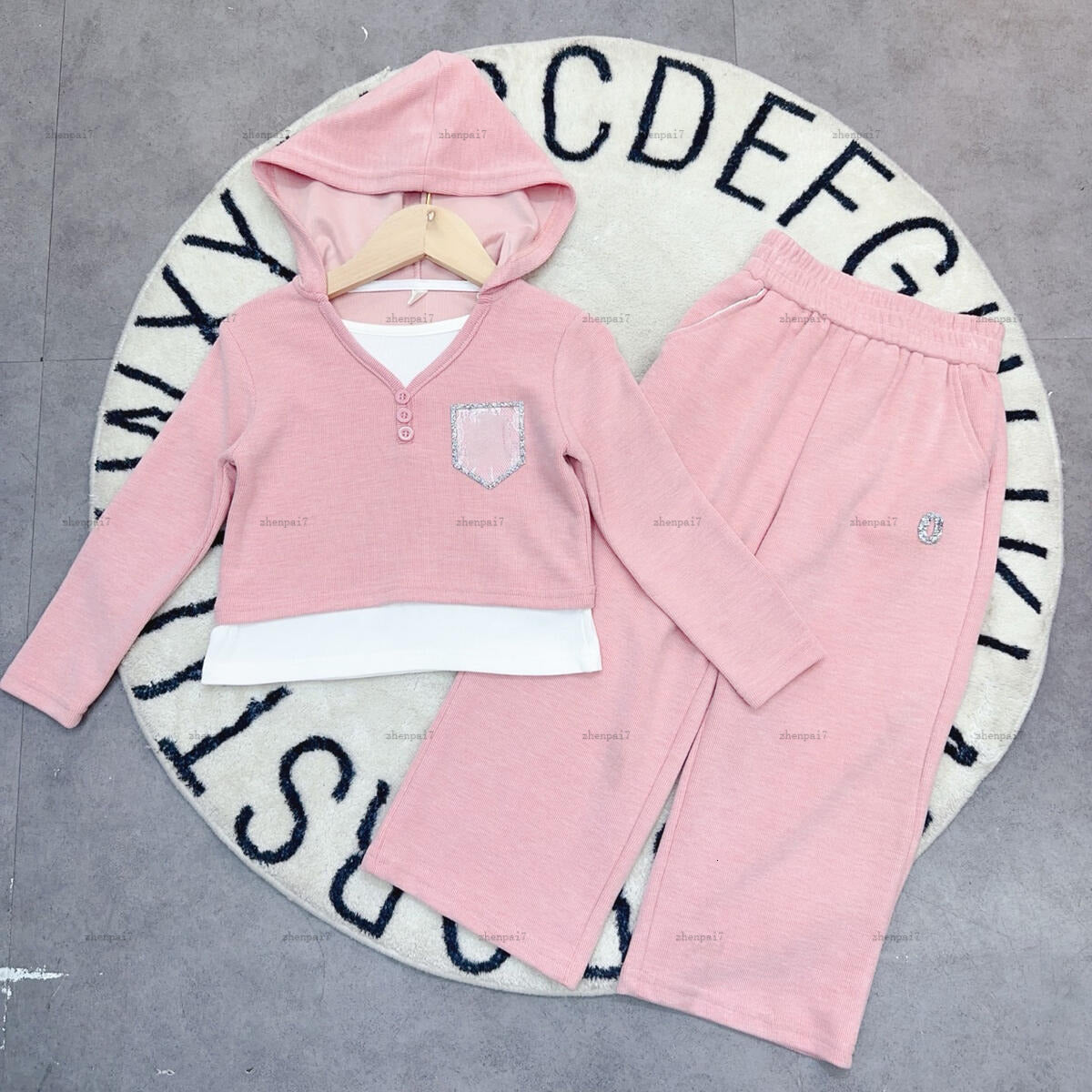 Top baby Tracksuits Double-layer design kids hoodie set Autumn Sports suit kids designer clothes sweatshirt and sweatpants A883X24N000