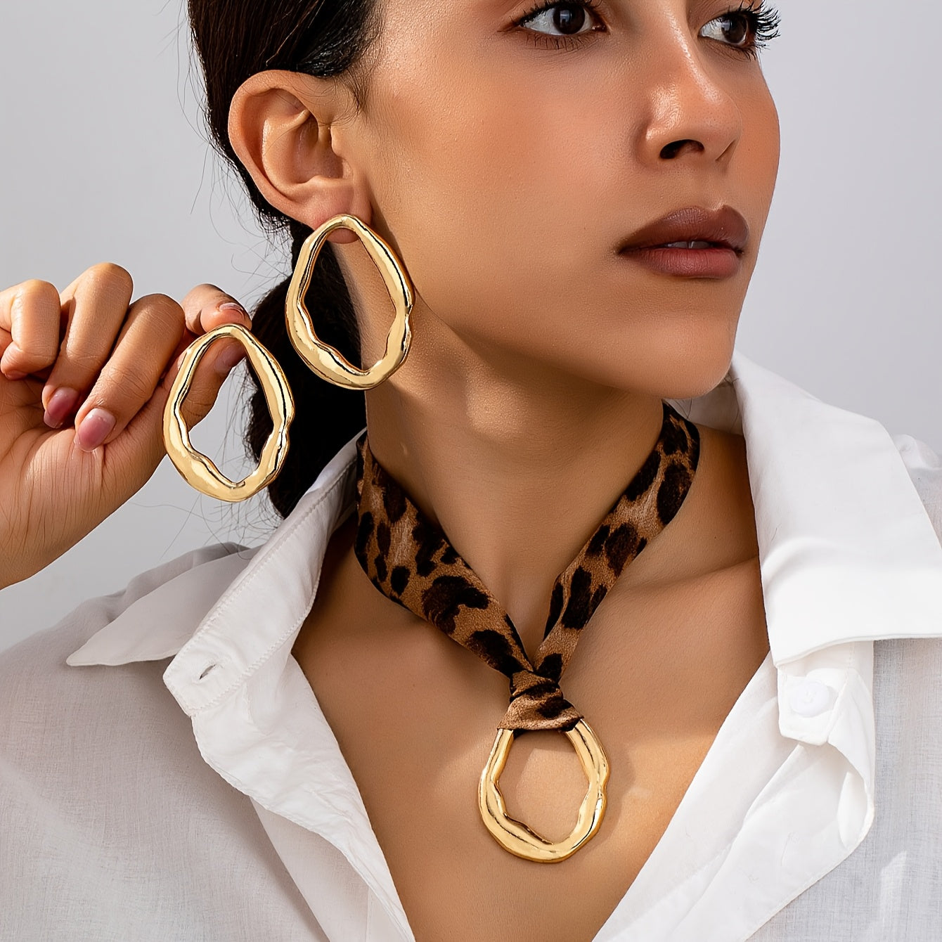 TEMU 3pcs Vintage-inspired Leopard Print Geometric Necklace And Earrings Set - Golden-tone Alloy, Ideal For Parties & Casual Attire