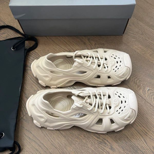 Logo Pool Rubber summer Sandals Casual Slides shoes flat heels Men&#039;s and women&#039;s luxury designers Cold Fashion shoes Factory