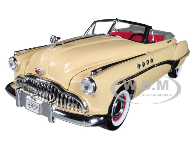1949 Buick Roadmaster Cream with Red Interior 1-18 Diecast Model Car by Motormax