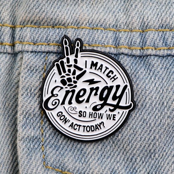 Halloween brooch badge pin horror scary gothic japanese game pin movie film science fiction childhood tv enamel pin Cute Anime Movies Games