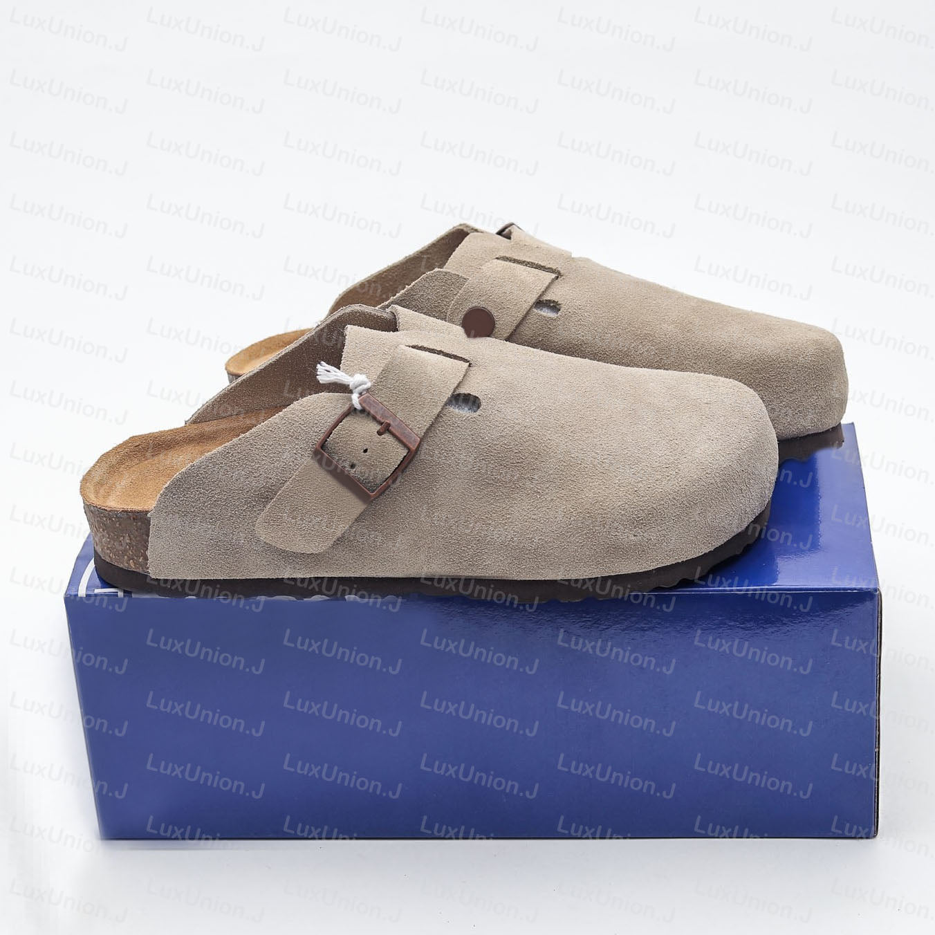 Designer Slipper Platform Bostons Clogs Flip Flop Leather Slides Buckle Women Sandals Suede Leather Taupe Mocha White Scuffs Trainers Outdoor Casual