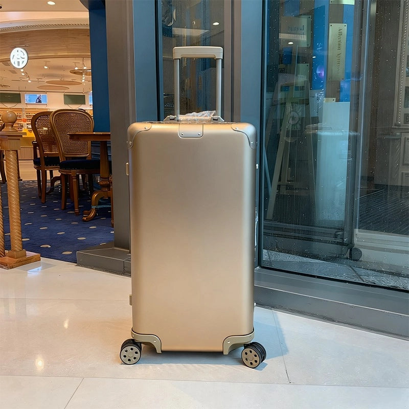 31&quot; Luxury Aluminum Luggage Stylish Appearance Durable Material Lightweight High-Quality Ideal Long-Distance Travel Suitcases
