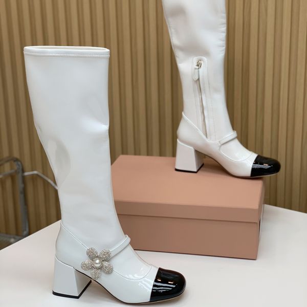 High Quality Knee High Fashion Boots Pearl Flowers Ornamental Cow Patent Leather Round Toe Zip Chunky Heels Boots Womens Luxury Designer Fac